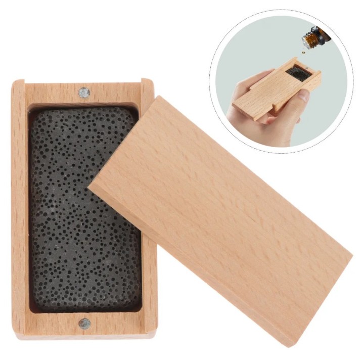 Wooden aromatherapy box for diffusing essential oils